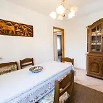 Roza Villa